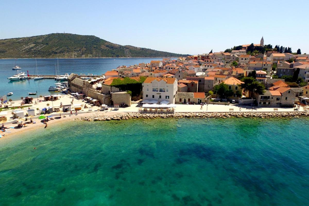 Guest House Adria Primosten Bagian luar foto